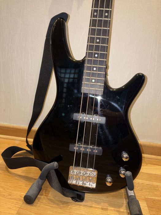 Gitara basowa Ibanez GIO Soundgear + wzmacniacz Harley Benton HB-40B – zestaw