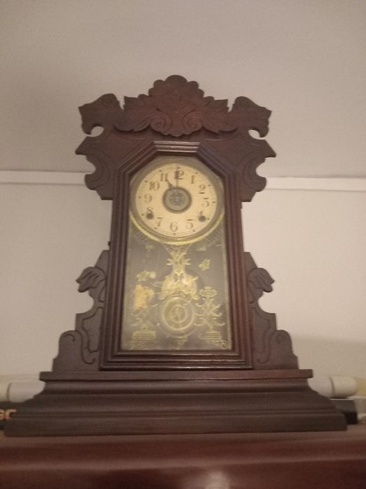 Relógio antigo de sala