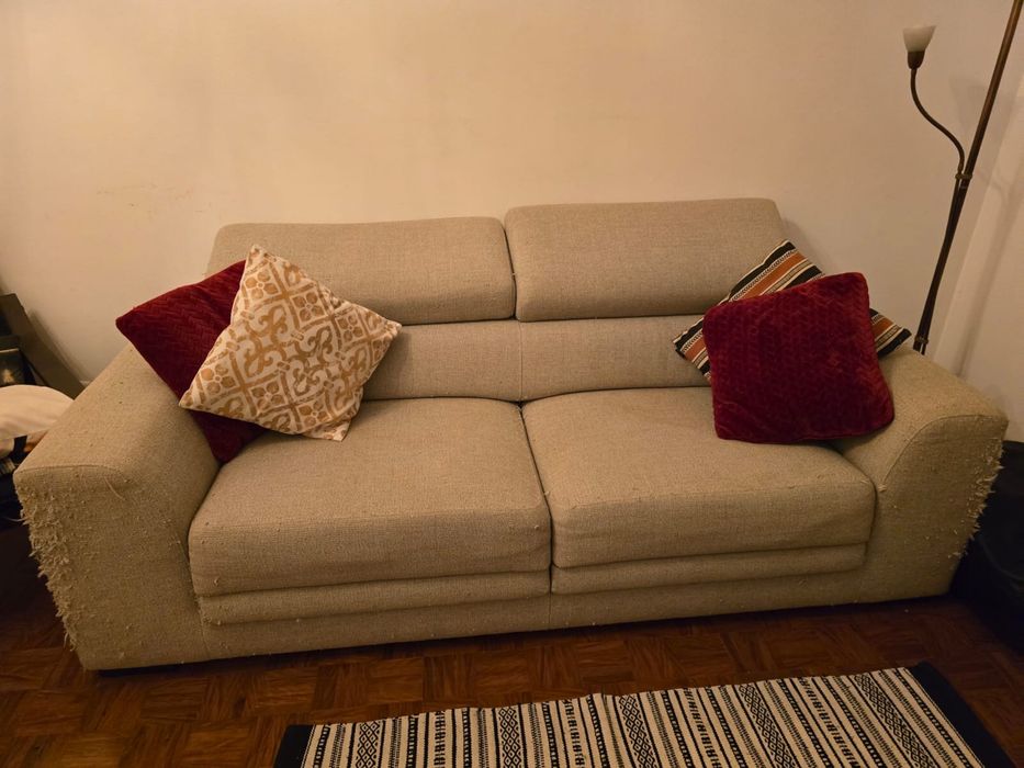 Sofá cama familiar bege