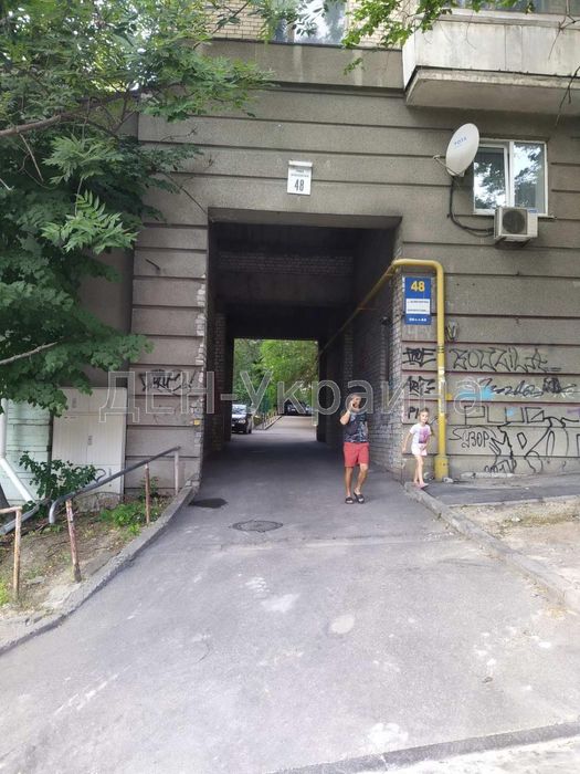 Оренда в центрі Києва офісу 70 кв.м. з ремонтом та своєю територією.