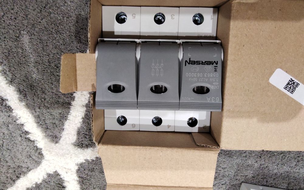 Продам розєднувач Mersen 63a