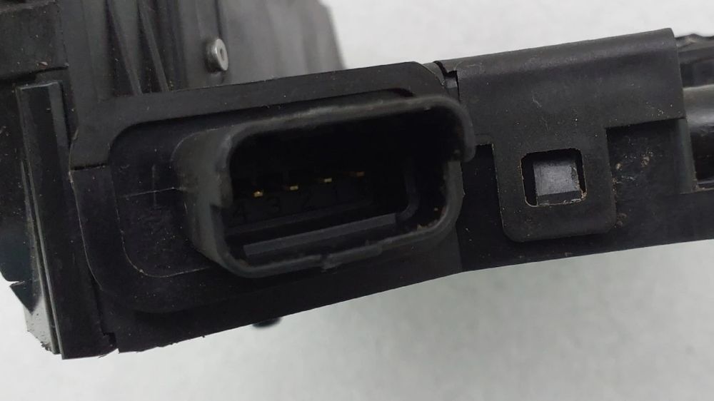 Fechadura / fecho porta trás direito RENAULT Clio IV (BH_)