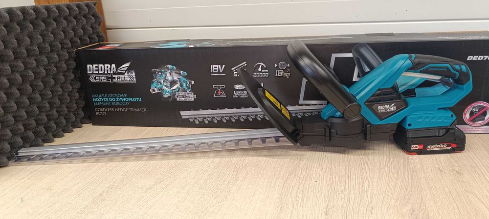 Nożyce do żywopłotu 51Cm DEDRA 18V + Adapter Metabo