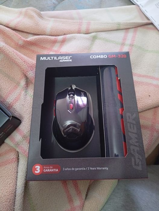 Mousse e tapete gemar