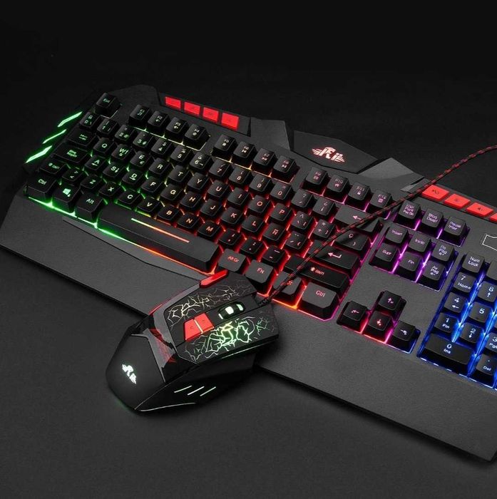 Zestaw Klawiatura do gier Rii RK900+ i mysz przewodowa 4 dpi