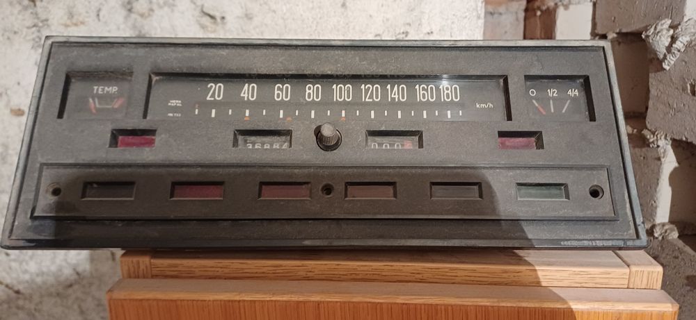Licznik prędkościomierz Fiat 125