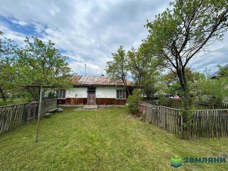 Продається земельна ділянка  розташована в с. Павлівка (8)