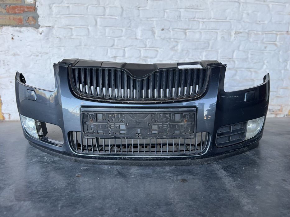 Бампер передній Skoda Fabia 2 Шкода Фабія 5J0807221