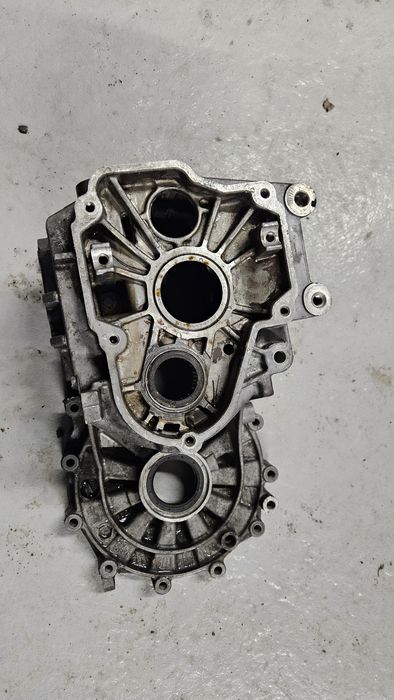 Obudowa karter skrzyni biegów vw seat skoda audi 0A4.301.103