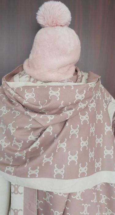 Szal z dodatkiem wełny