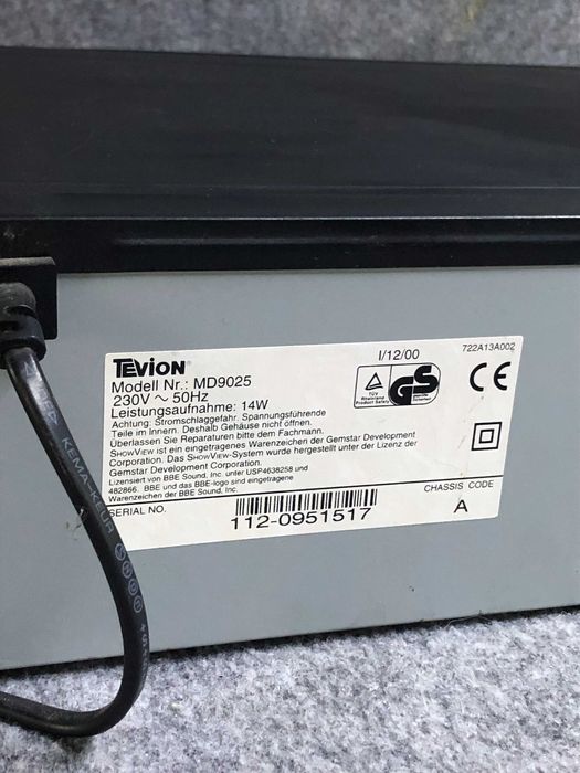 Magnetowid VHS Tevion (model MD 8950)