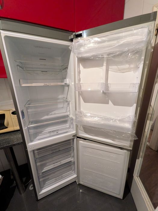 Frigorífico combinado SAMSUNG em ótimo estado