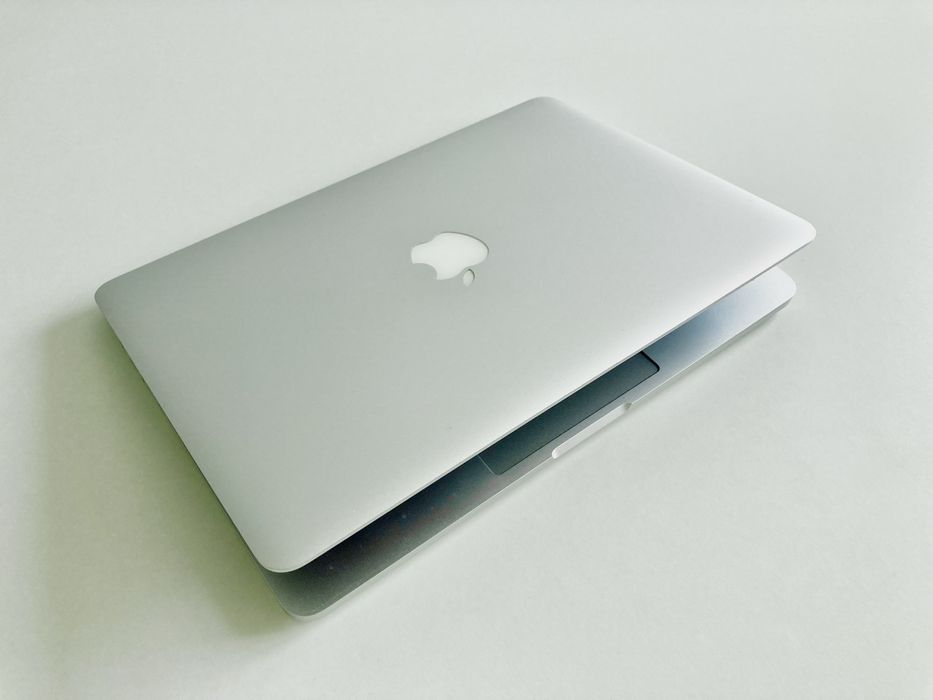 MacBook Pro Core i5 8/128 Gb M2 2015 13” Retina (MacOS Sonoma)