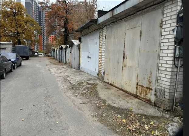 Продаж цегляного гаража в ГК "Лукьяновец-2"