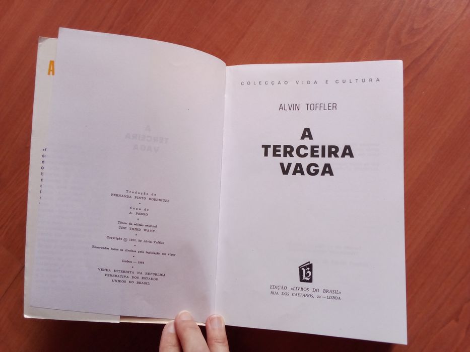 Livro A Terceira Vaga de Alvin Toffler