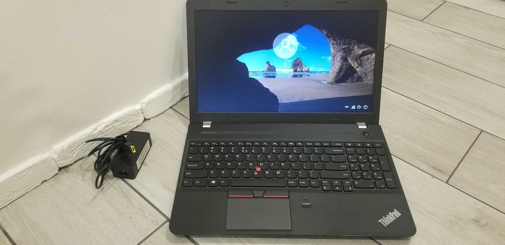 Ноутбук Lenovo ThinkPad Е550 I3-5005U ram 4Gb ccd 128 Gb для Школи