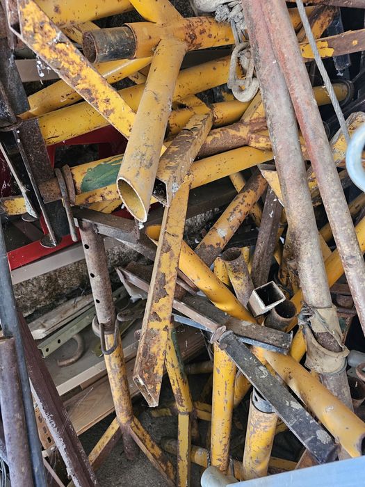 Cavaletes pé galinha