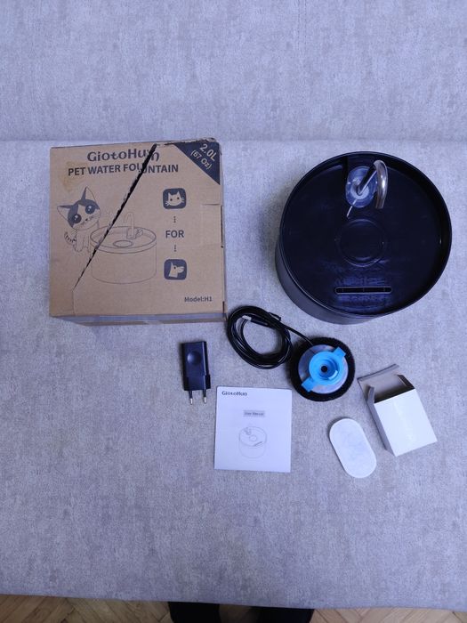 Котячий фонтан GIOTOHUAN 2л з підсвічуванням і тихим насосом