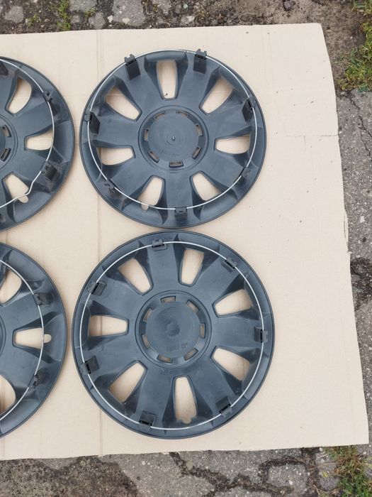 Продам колпаки R13 как новые