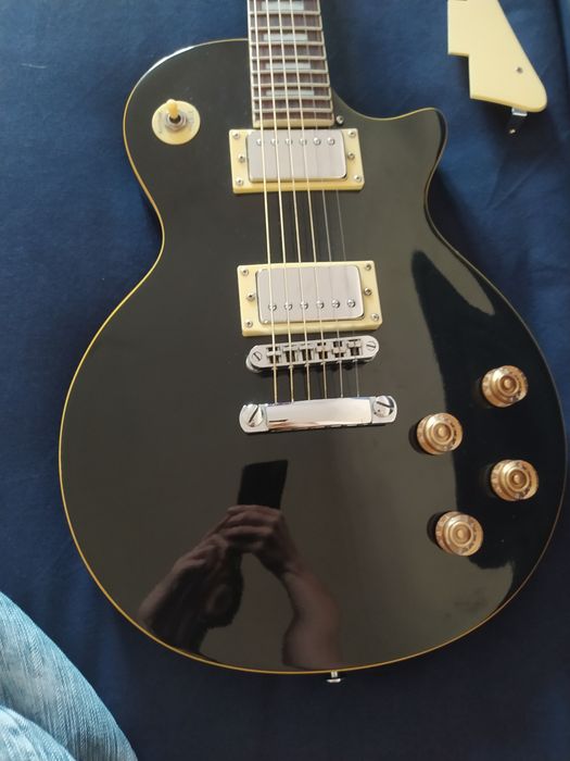Guitarra estilo les paul