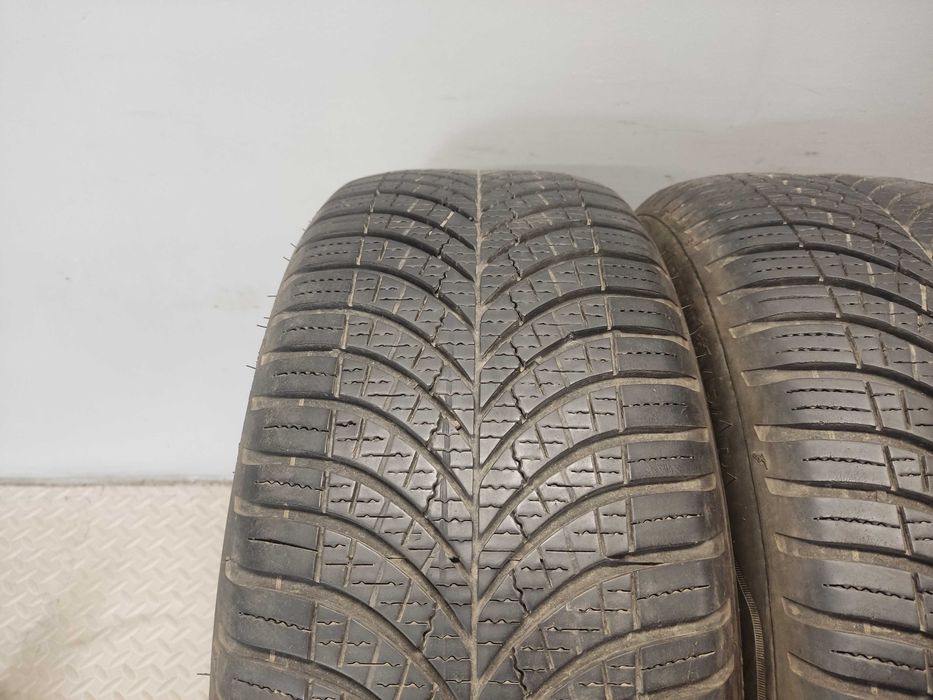 2x215/50R18 Goodyear Vector 4Seasons Gen-3, 92W, 2023 rok