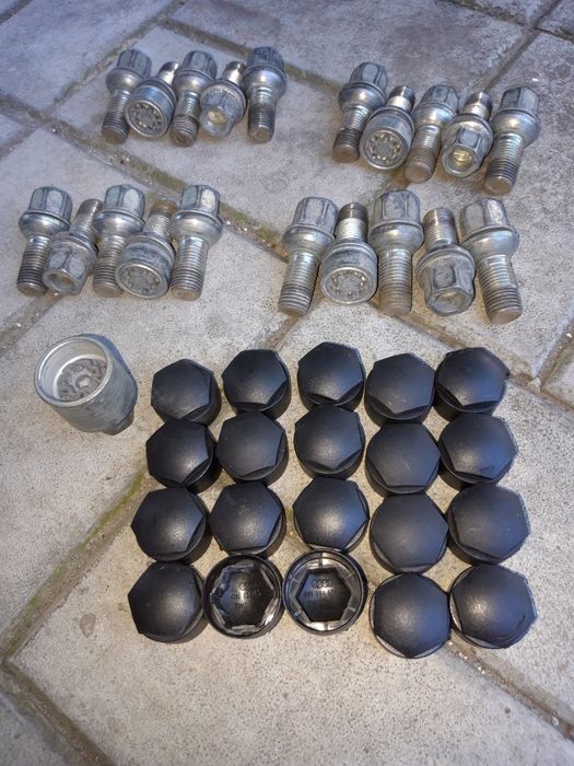 Болты колесные с секретами Ауди оригинал