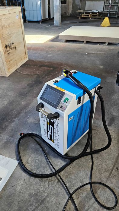 Laser czyszczący pulsacyjny 200W- Wynajem