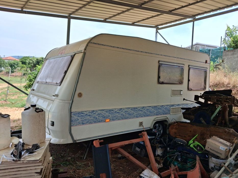 Caravana Adria 432KU
