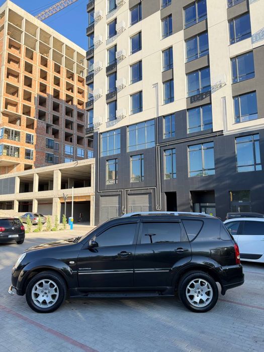 Ssang Yong Rexton 2.7 дизель,автомат ,4x4