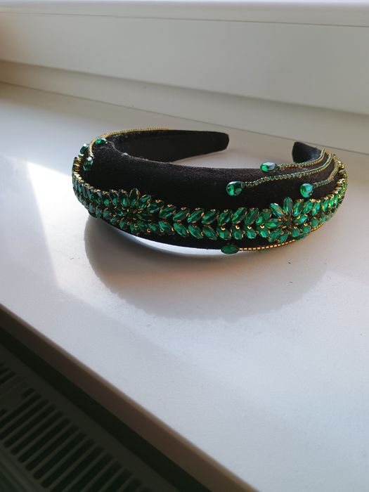 Opaska welur elegancka kamienie