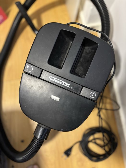 Aspirador de pó Nilfisk King 520