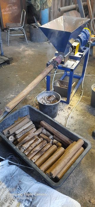 Брикетировщик шнековый