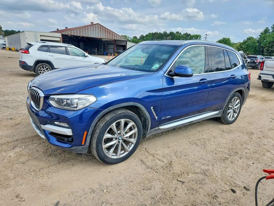 BMW X3 Potwierdzona historia auta, w transporcie do Polski