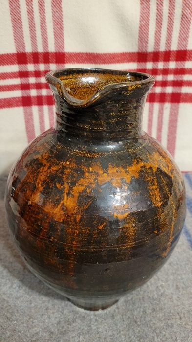 Stary ceramiczny dzban wys. 30 cm.