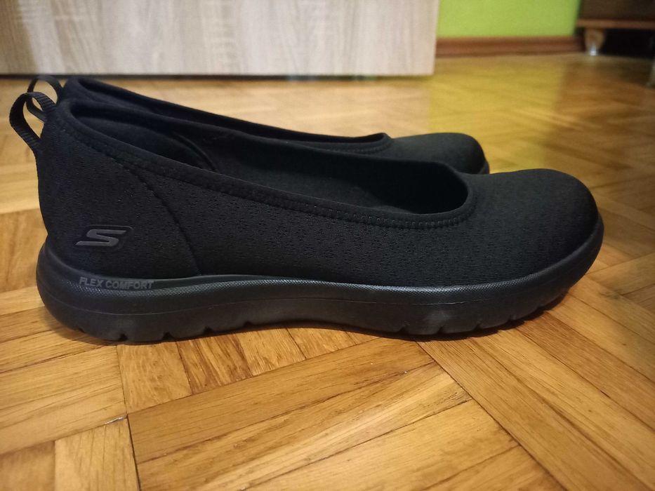 Skechers baleriny 37