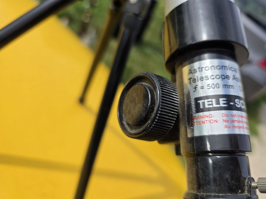 Teleskop astronomiczny Tele-Science 40/500 ze statywem i okularem 20 mm