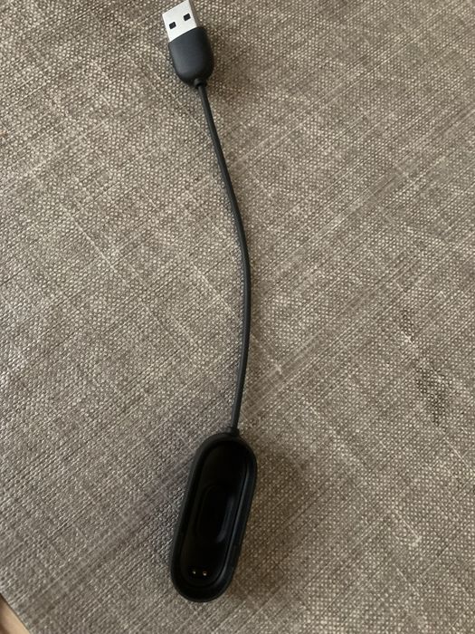 Зарядка и ремкшок  на смарт  часы