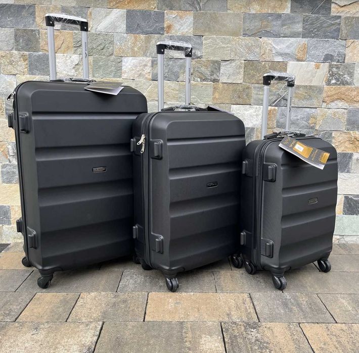 Разные модели. Чемодан Ручная кладь Сумка Валіза 147 dark grey