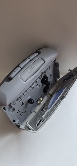Касетний плеєр AIWA HS-TA213