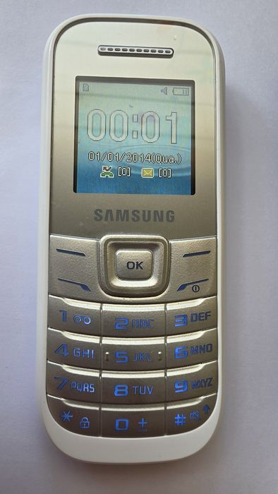 Dois Samsung telemóveis