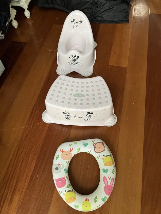 Penico, degrau e tampa do Mickey e da Minnie