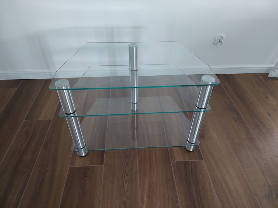 Stol szklany pod telewizor