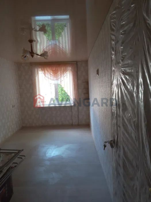 Продам 4кімнатну квартиру в центріз АЕО