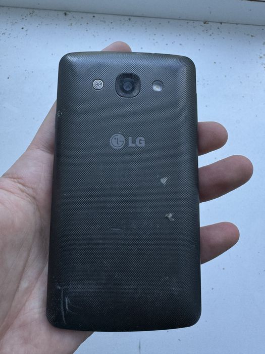 Планшет та телефон