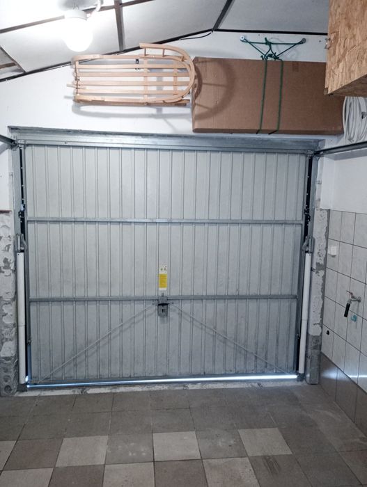 Brama garażowa Wiśniowski 240x205