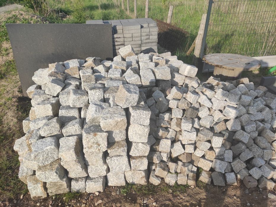 Kostka granitowa 15/17 i 6/8 – całość za 1950 zł – odbiór osobisty