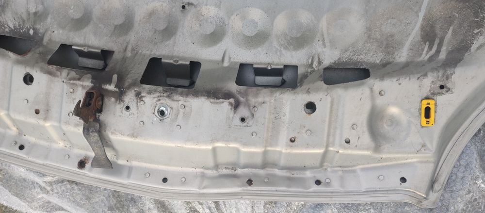 Продам капот зафіра б