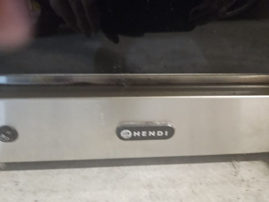 Piec konwekcyjny Hendi H90S 227077 z nawilżaniem – do naprawy