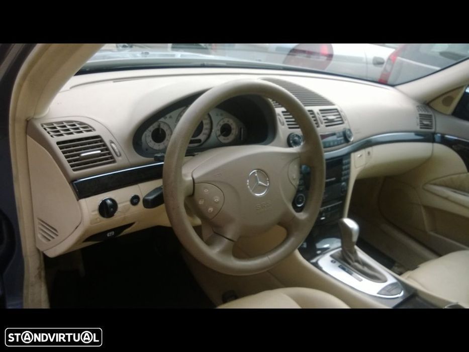 Traseira / Frente /Interior Mercedes W211 2005