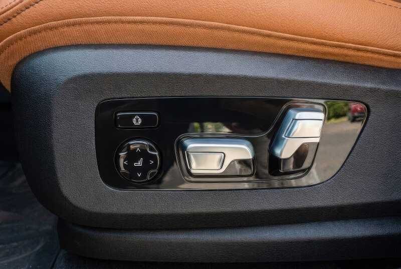 2020 BMW X7 M50i